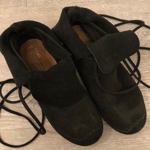 Toms 9.5w Slouchy Boots